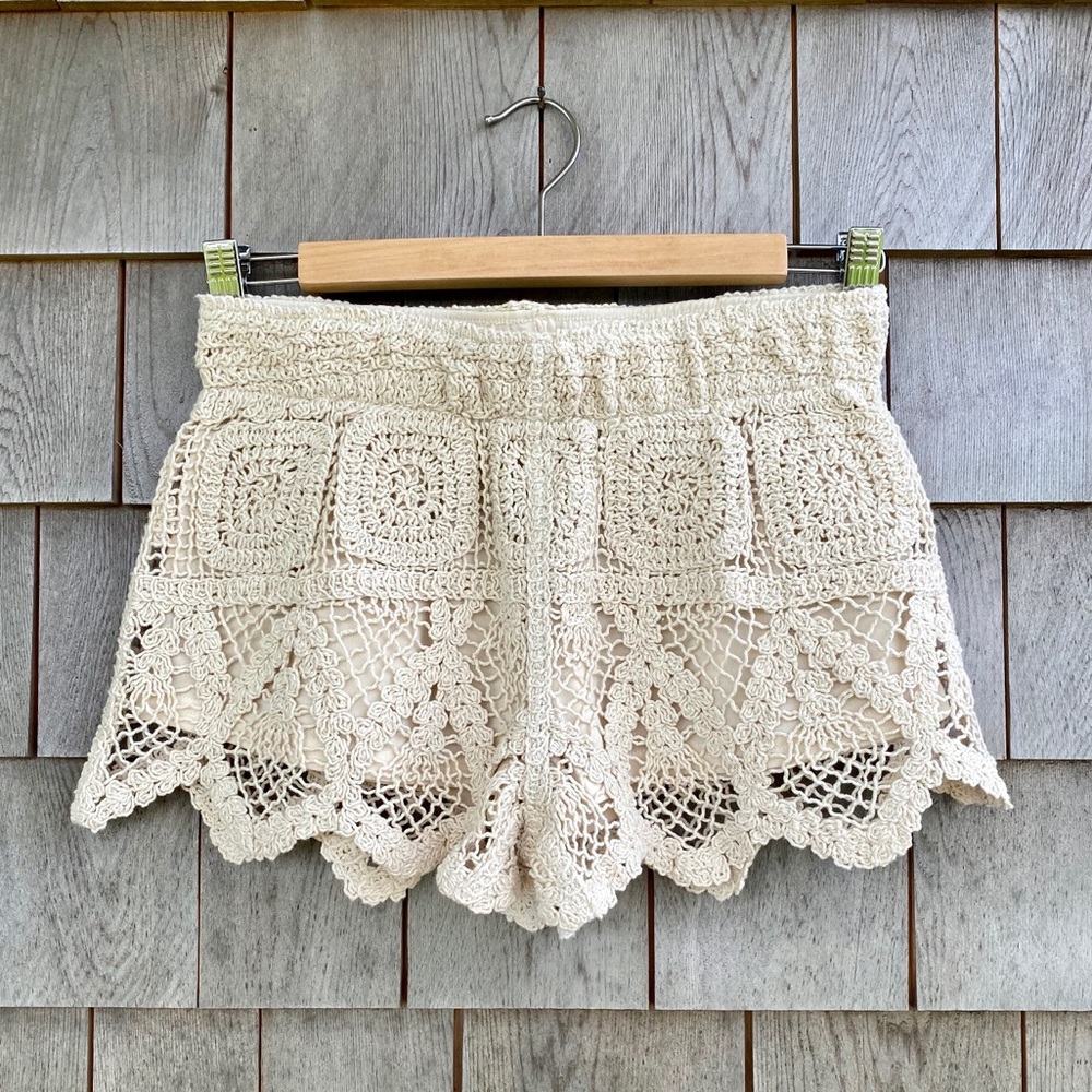 Surf Gypsy Crocheted Shorts, Size Medium